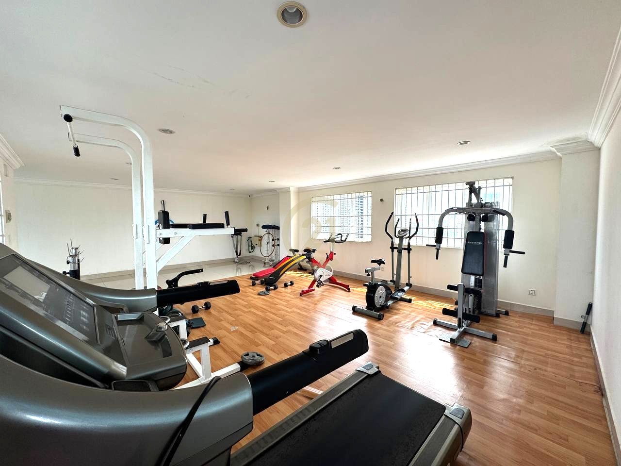 Spacious 1-Bedroom Apartment near Russian Market