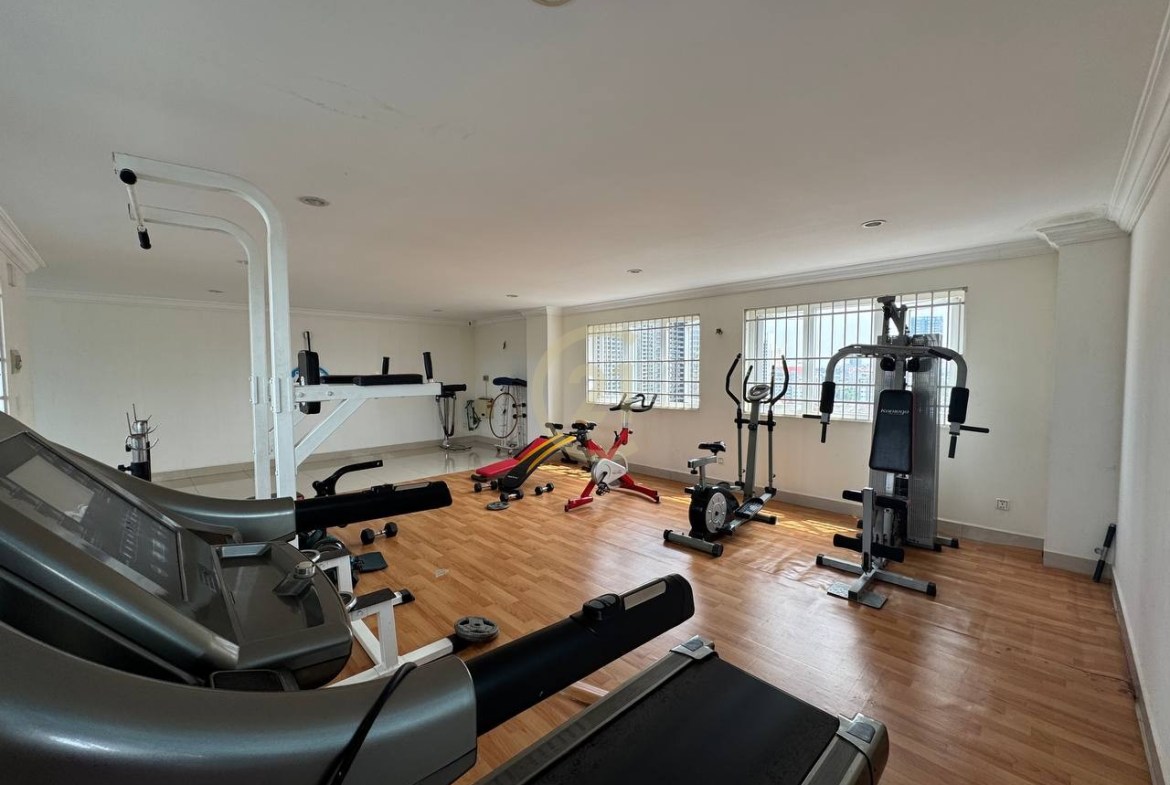 Cozy 1-Bedroom | Near Russain Market – Ready to Move In