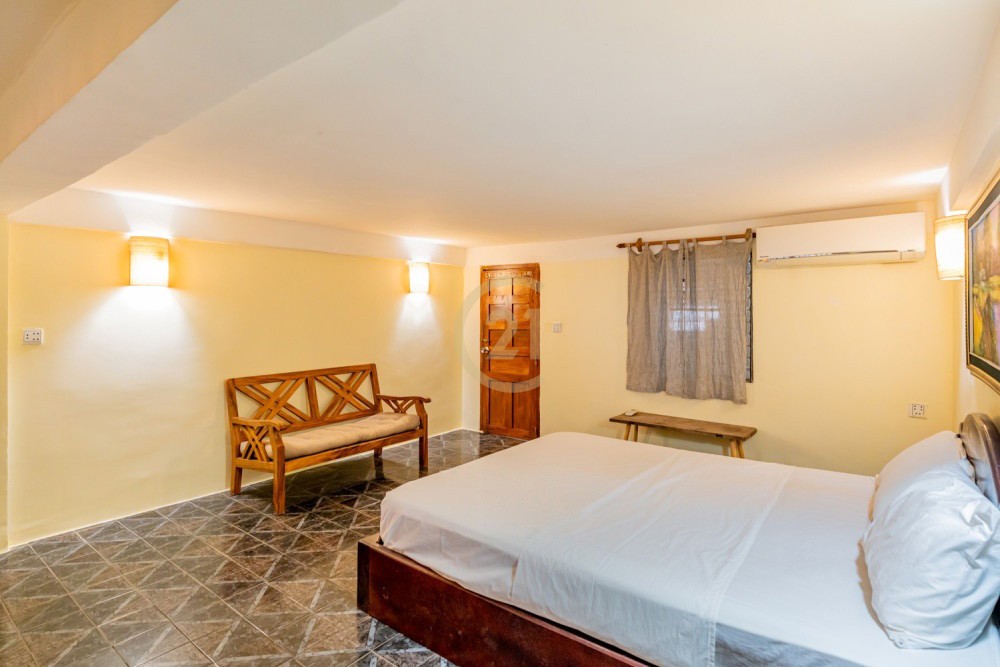 Cheaper 3 Bedroom Renovated For Rent At Doun Penh