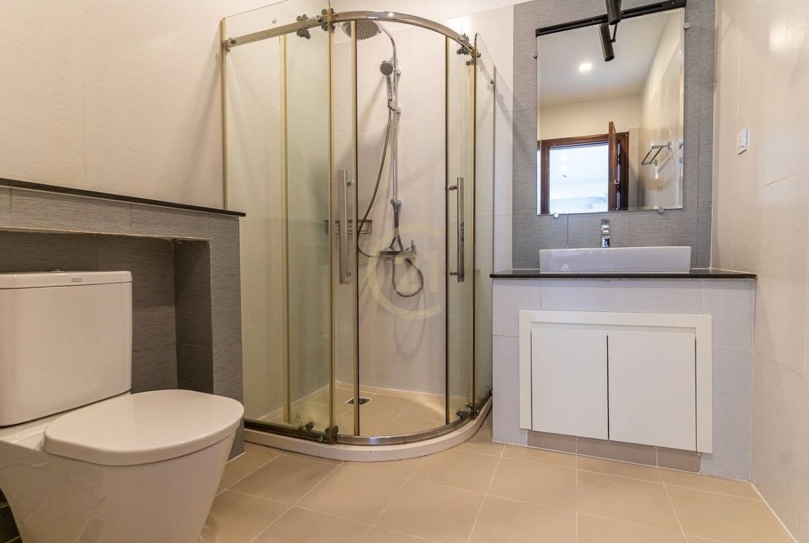 Luxury 3 Bedroom For Rent Located In Tonle Bassac