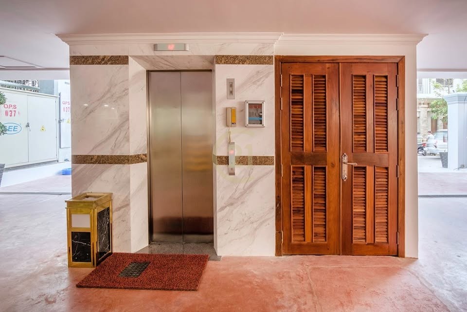 NICE TWO BEDROOM FOR RENT-RUSSIAN MARKET