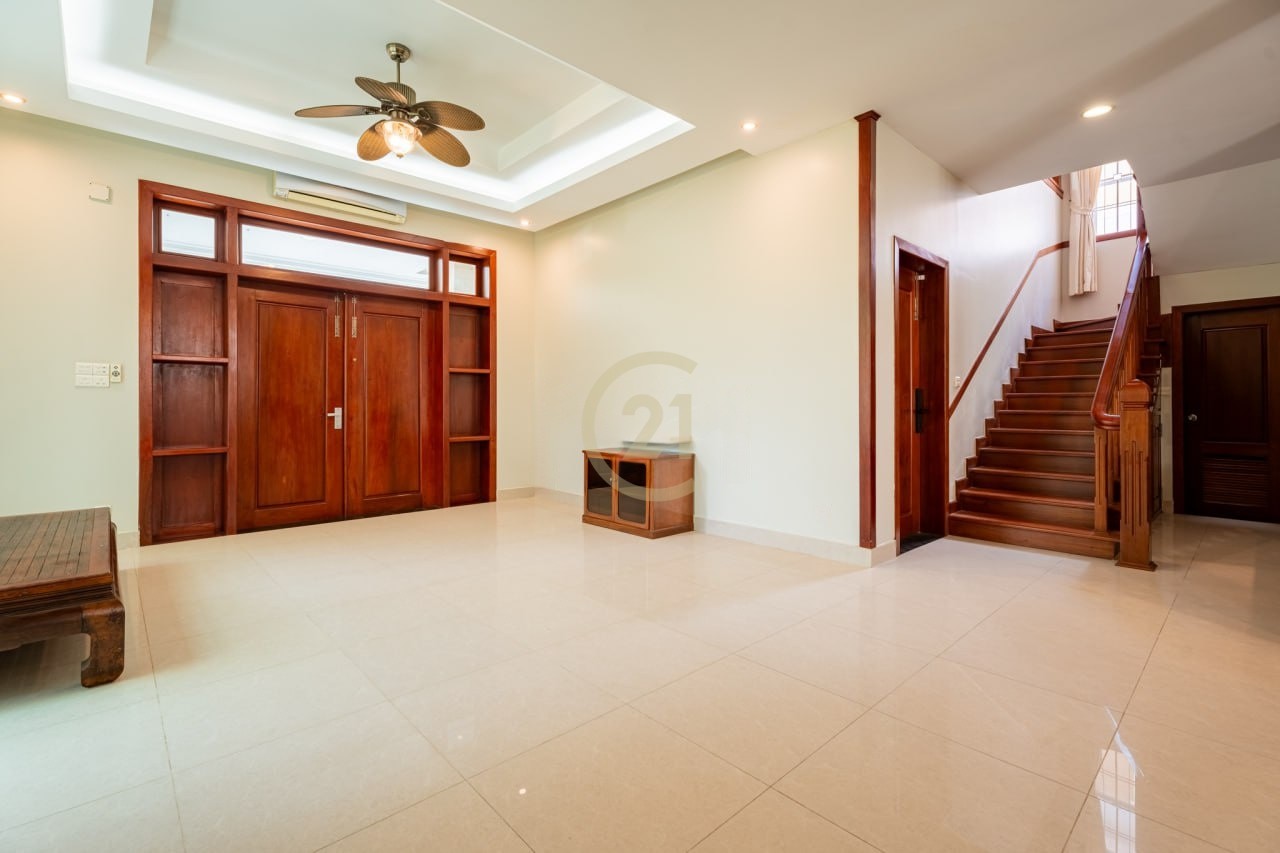 Villa for Rent | Bassac Garden City, Tonle Bassac