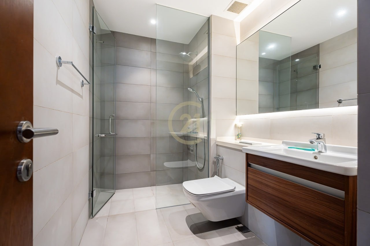 Stylish 2 Bedroom Condo For Rent in BKK1