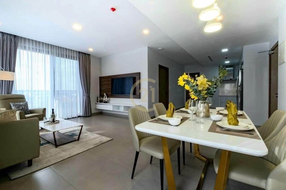 Stylish 1-Bedroom Serviced Apartment for Rent in BKK1