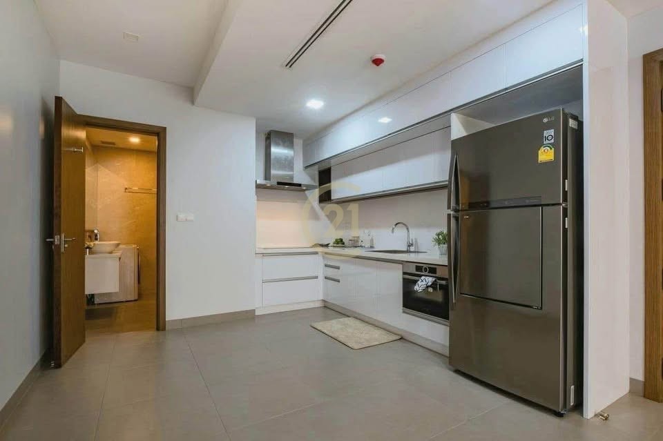 Stylish 1-Bedroom Serviced Apartment for Rent in BKK1