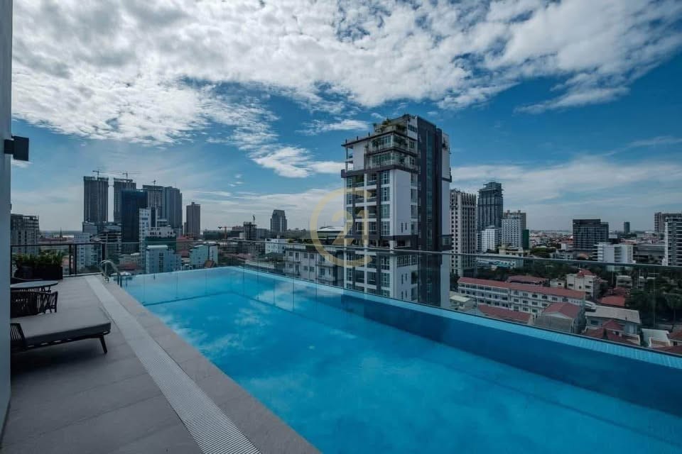Stylish 1-Bedroom Serviced Apartment for Rent in BKK1