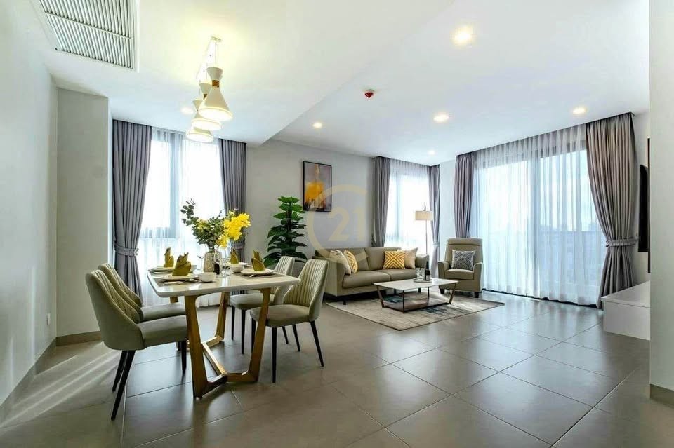 Stylish 1-Bedroom Serviced Apartment for Rent in BKK1