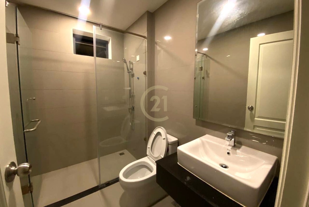 Luxury Villa for Rent at Chip Mong Parkland 598