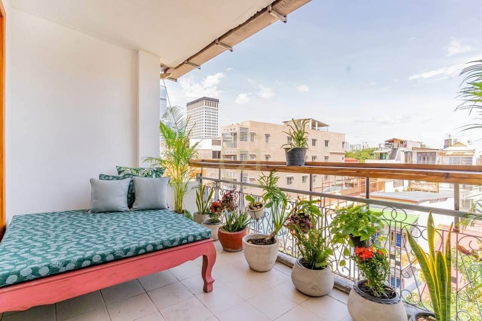 Renovated Apartment 1 Bed for Rent – Daun Penh Area