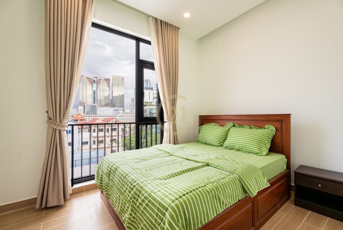 Penthouse 3 Bedroom For Rent in Tonle Bassac
