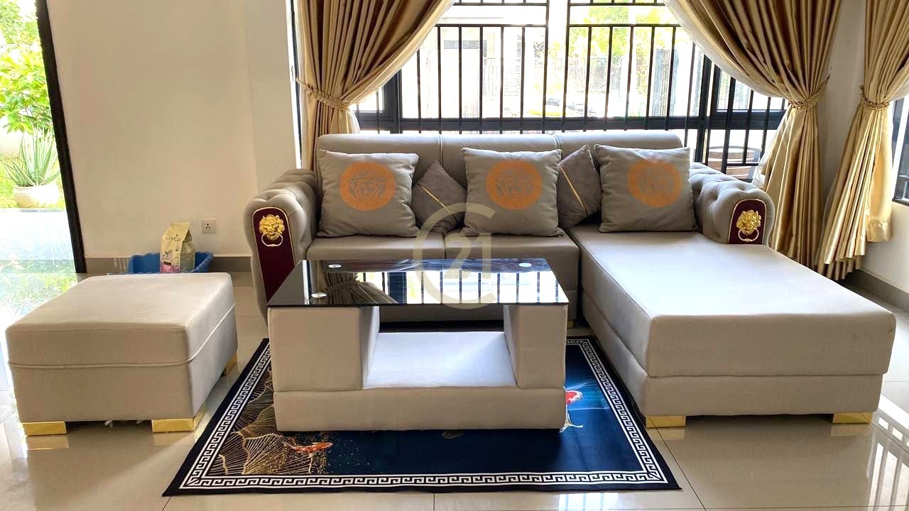 Luxury Villa for Rent at Chip Mong Parkland 598