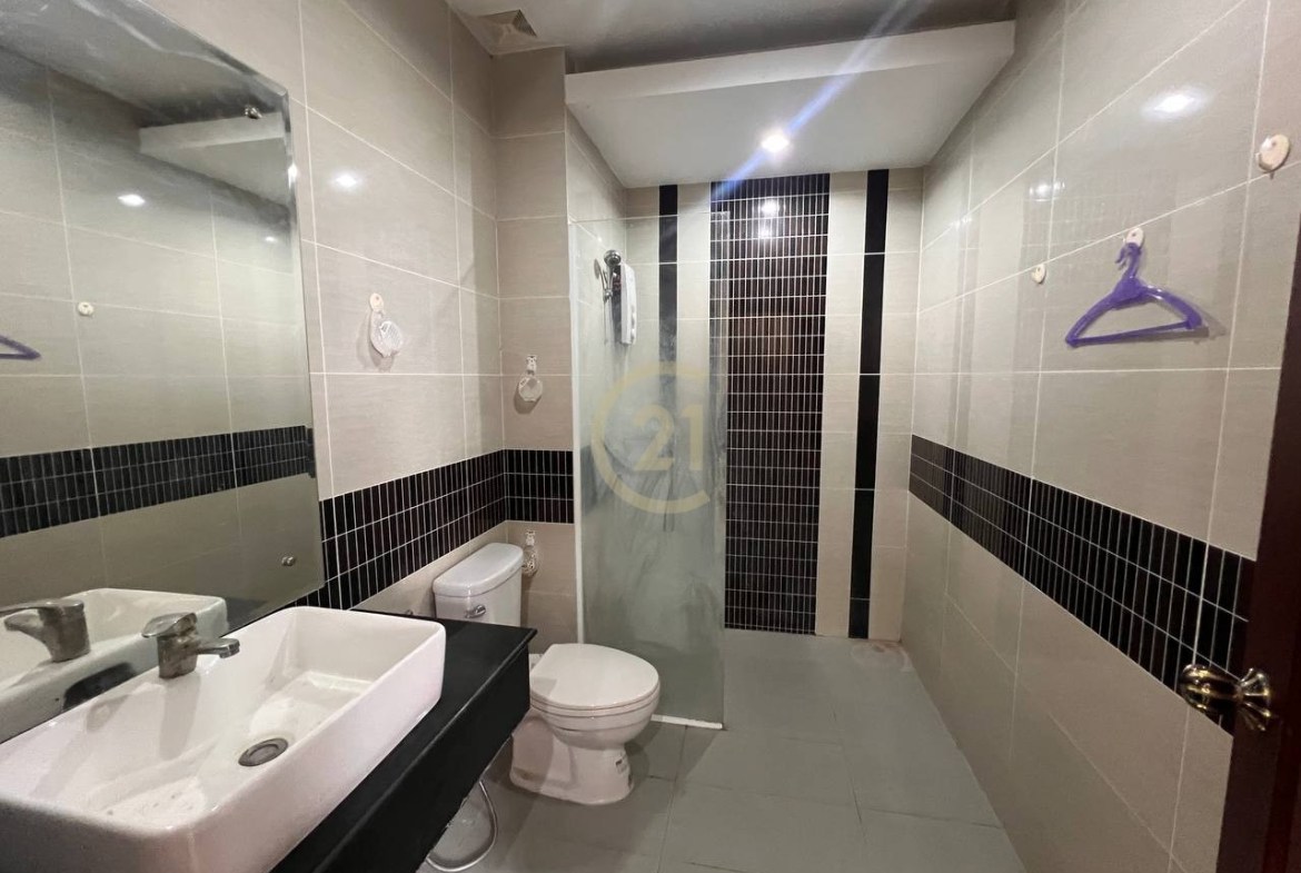 Twin Villa for Rent | Near Street 2004 – Ready to Move In