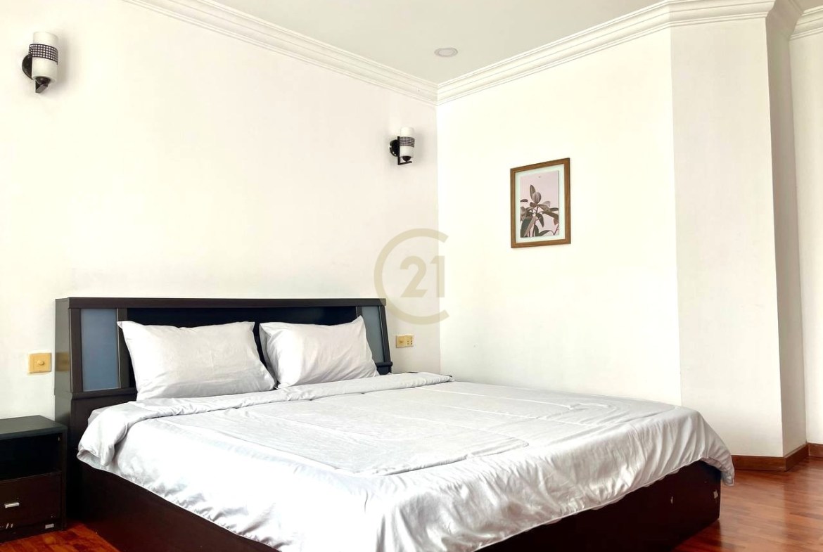 Spacious 1-Bedroom | Prime Location – in BKK1