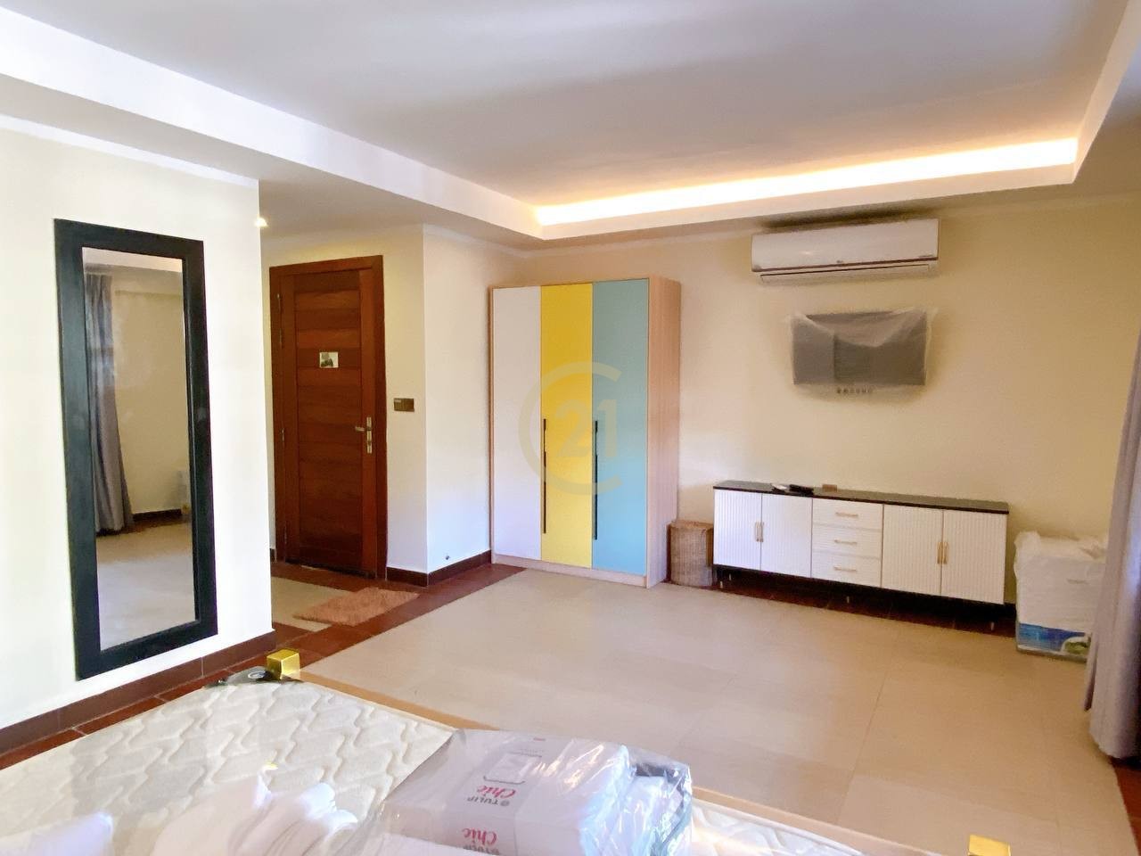 Luxury 14-Bedroom Villa with Swimming Pool for Rent | BKK1 | $8,000/Month