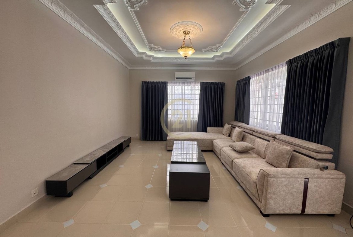 6BR 5BA Villa-Style House | Perfect for Office or Residence | BKK1