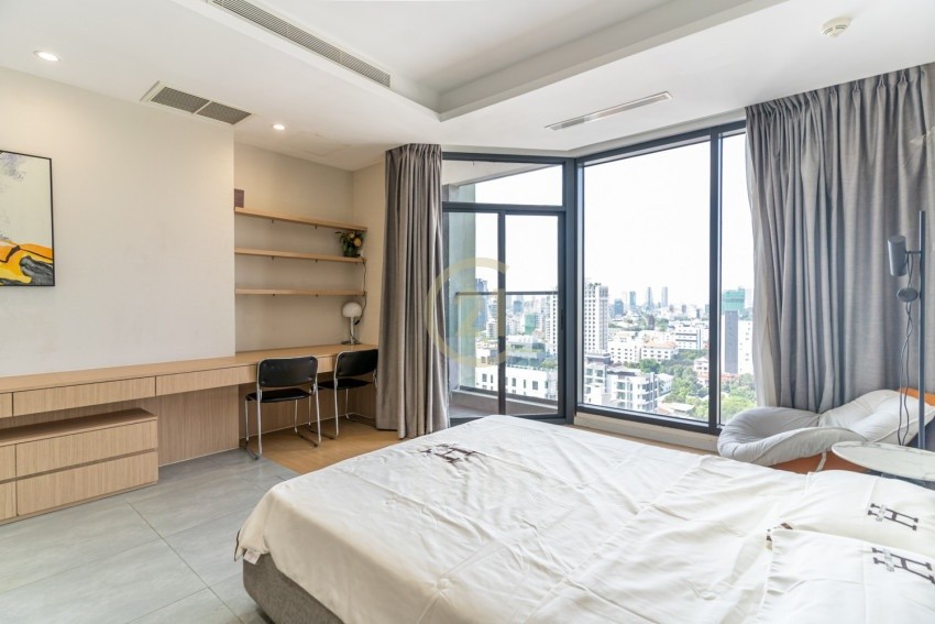 MODERN 1 BEDROOM FOR RENT IN THE PENTHOUSE