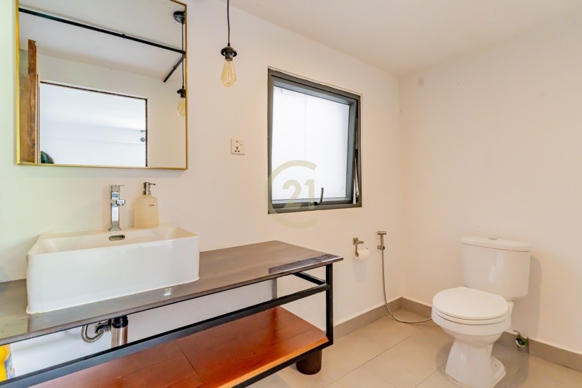 Spacious 4 Bedroom Apartment For Rent At Toul Kork