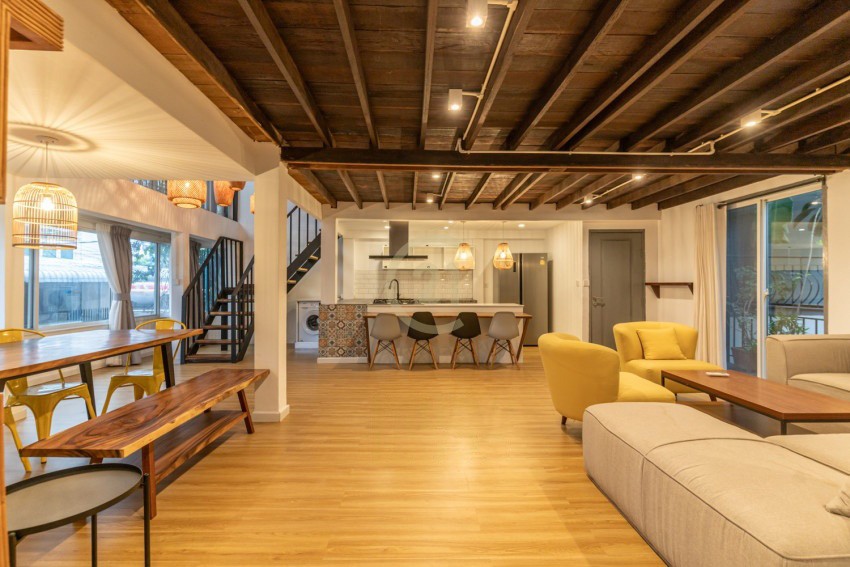 SPECIOUS DUPLEX 4 BED FOR RENT IN TONLE BASSAC