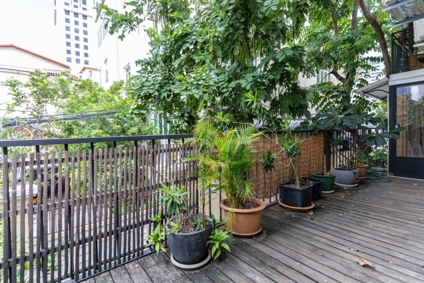 SPECIOUS DUPLEX 4 BED FOR RENT IN TONLE BASSAC