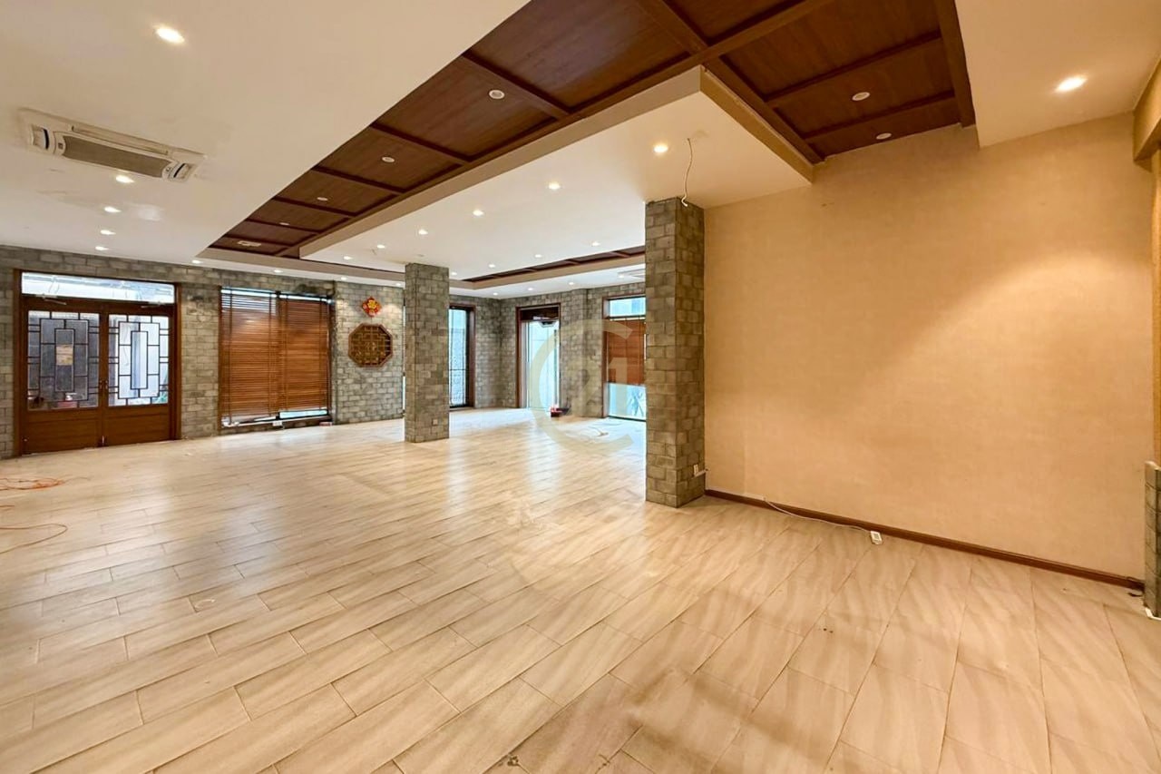 Commercial Space For Rent located in Tonle Bassac