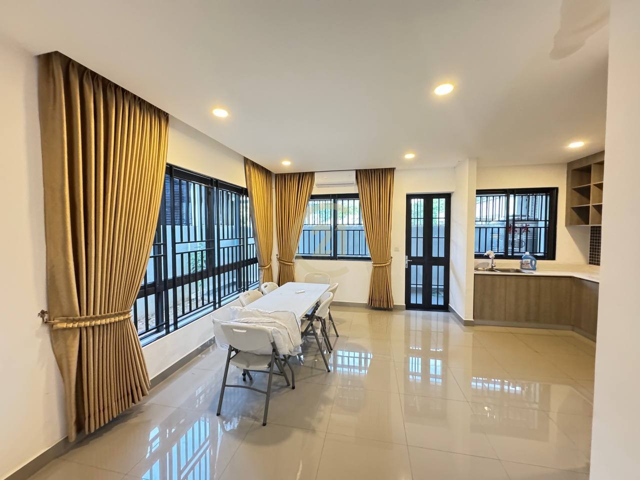 Twin Villa for Rent at Chip Mong 60M Blvd