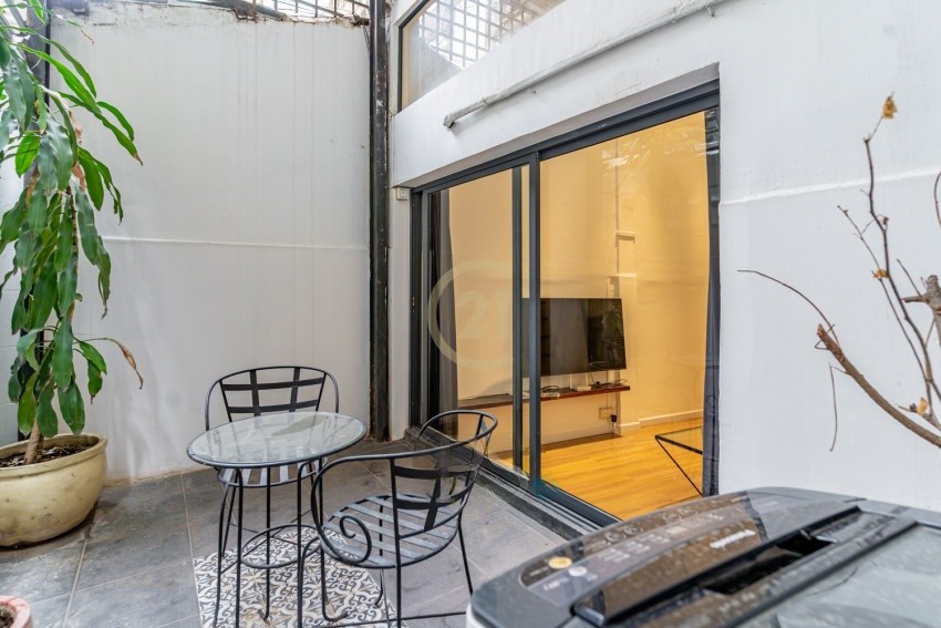 Renovated 2 Bedroom House Located in Tonle Bassac