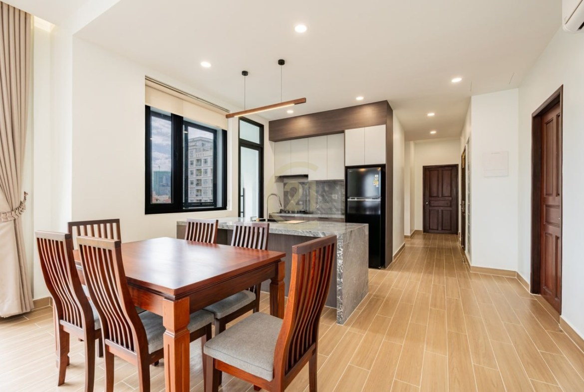 Penthouse 3 Bedroom For Rent in Tonle Bassac