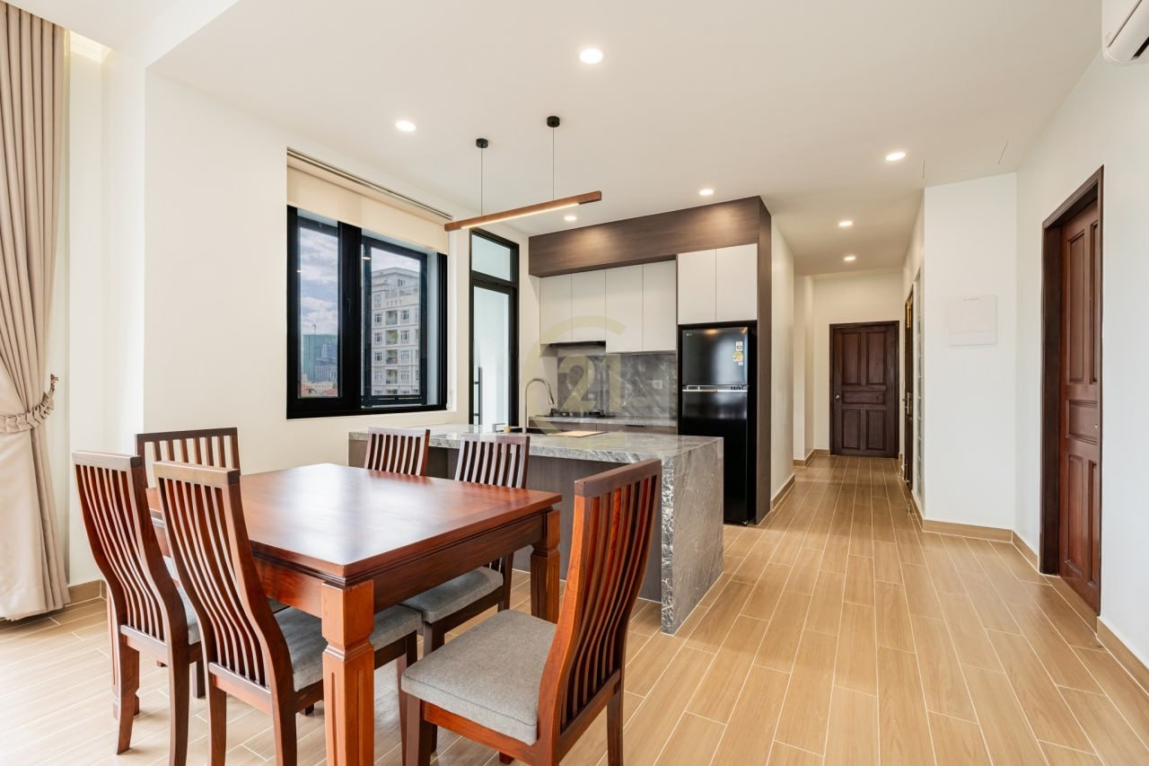 Penthouse 3 Bedroom For Rent in Tonle Bassac