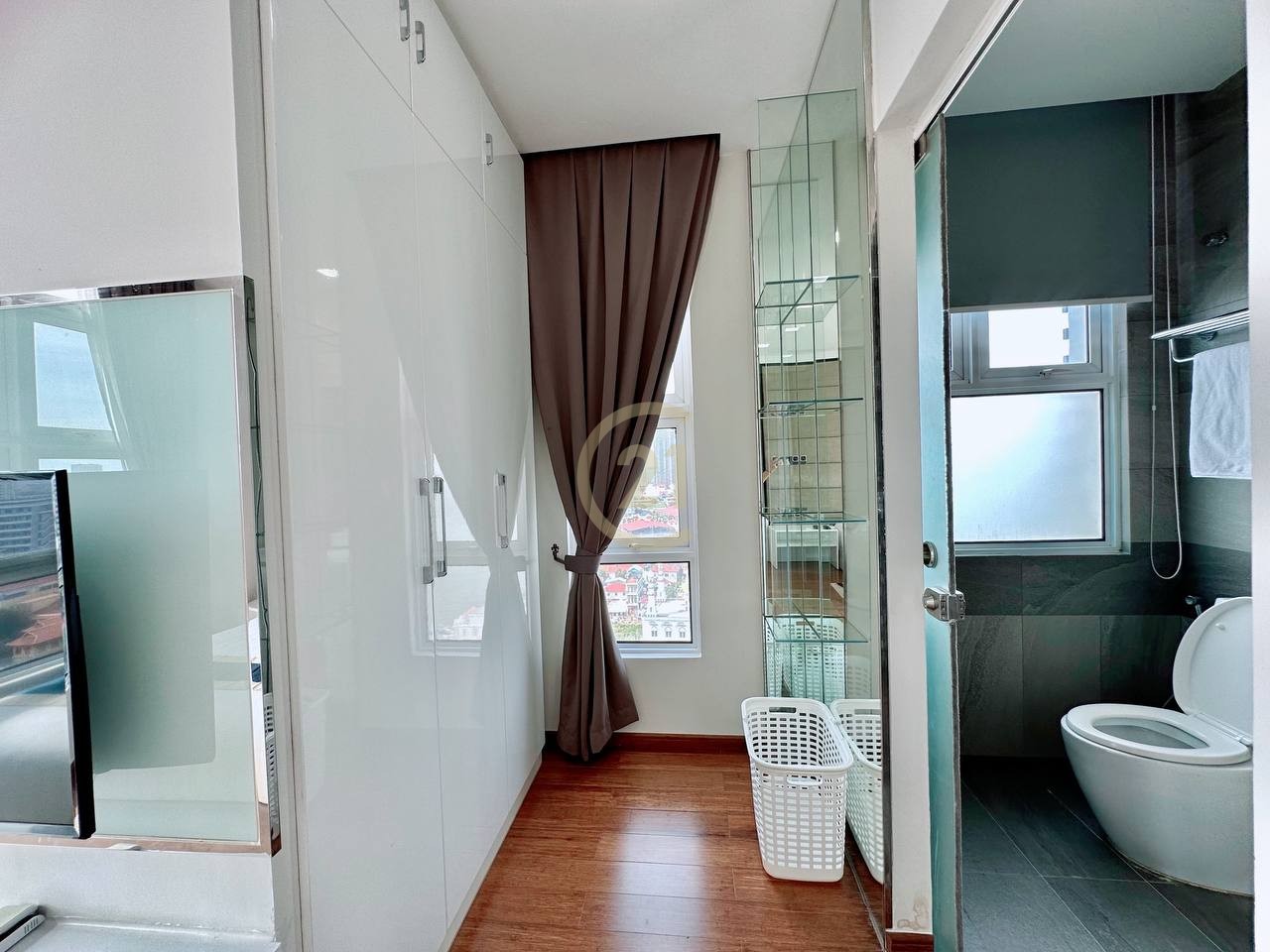 1-Bedroom Apartment with 2 Bathrooms for Rent in Chroy Changva