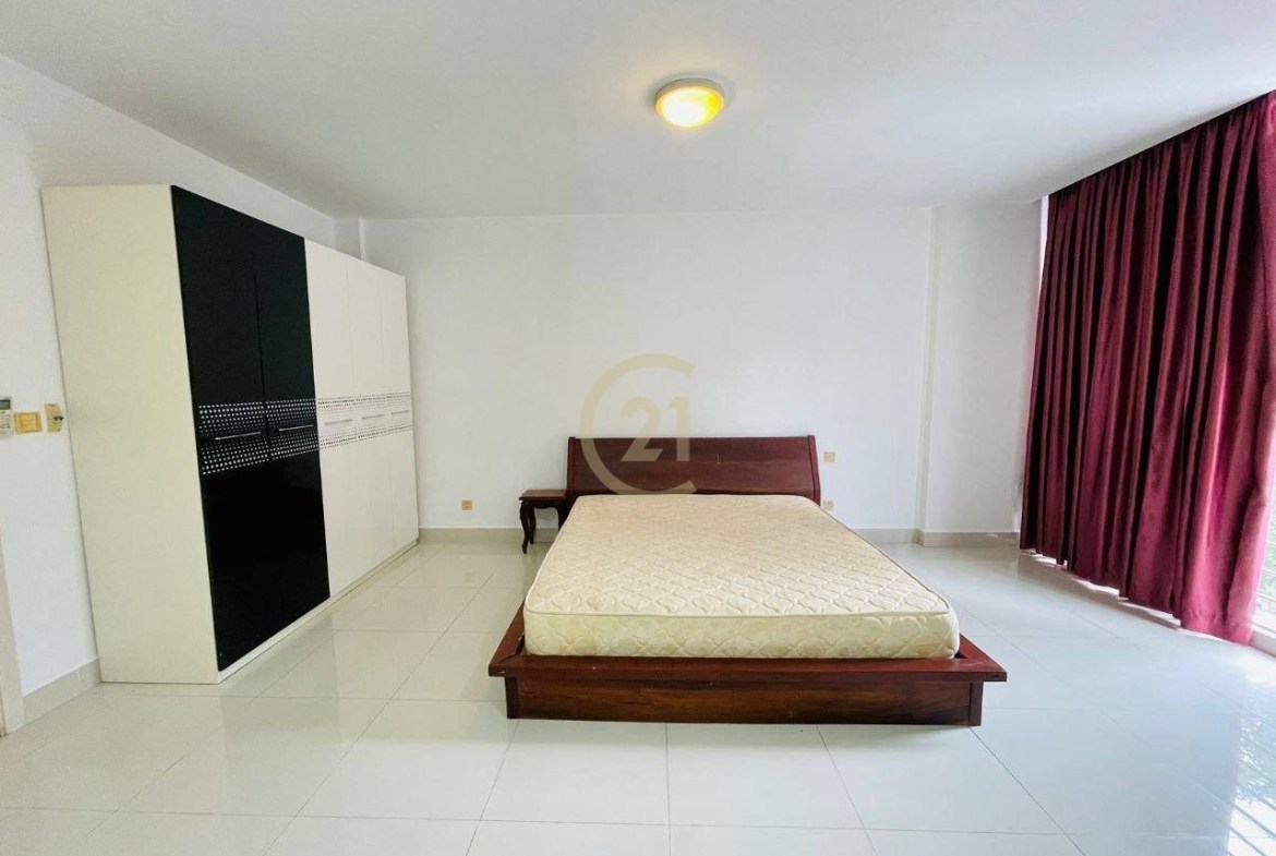 Link House for Rent at Peng Hout Boeung Snoa | Fully Furnished