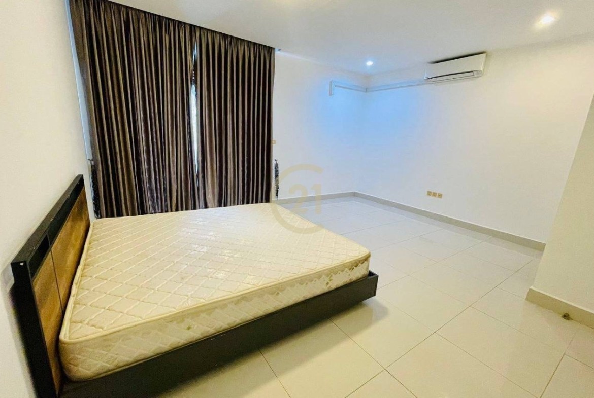 Link House for Rent at Peng Hout Boeung Snoa | Fully Furnished