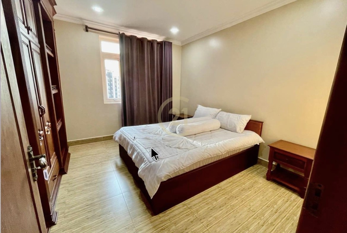 2BR Apartment for Rent near Russian Market