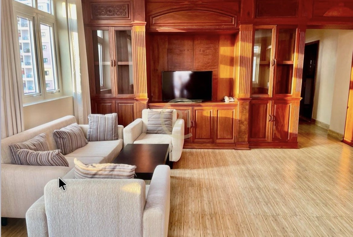 2BR Apartment for Rent near Russian Market