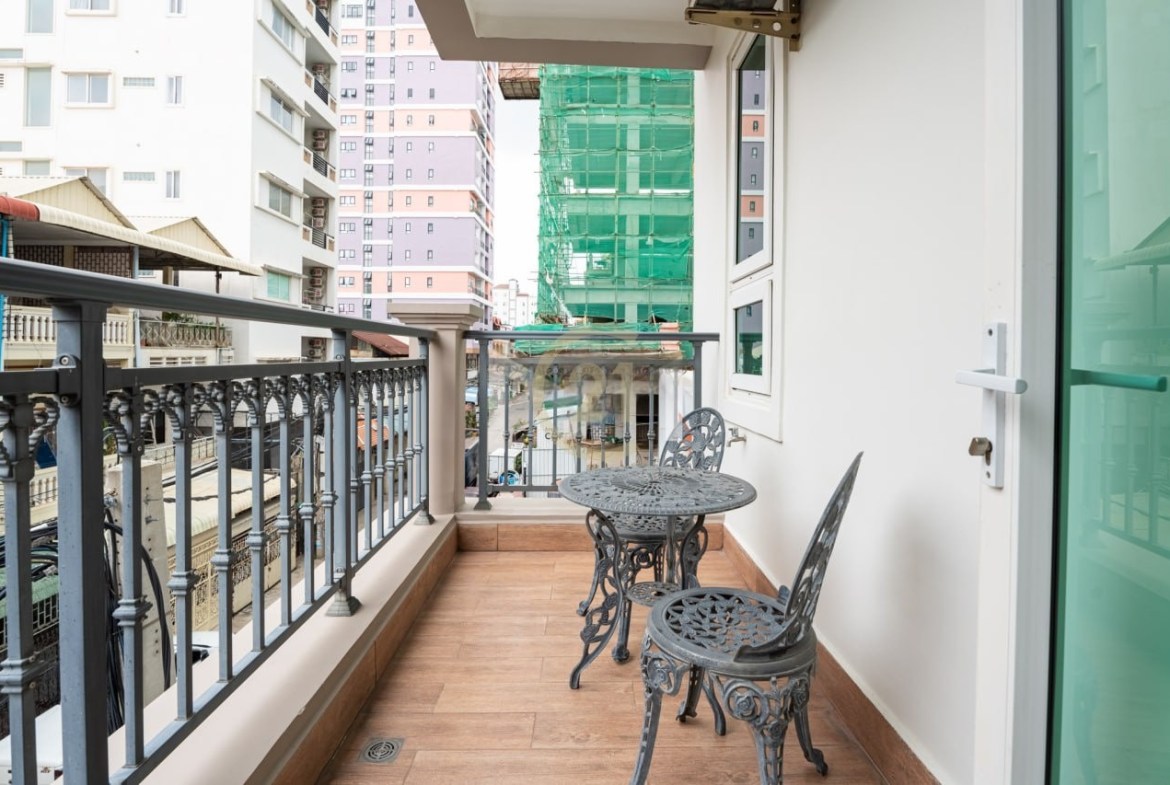 Specious 1 Bedroom For Rent at Russian Market