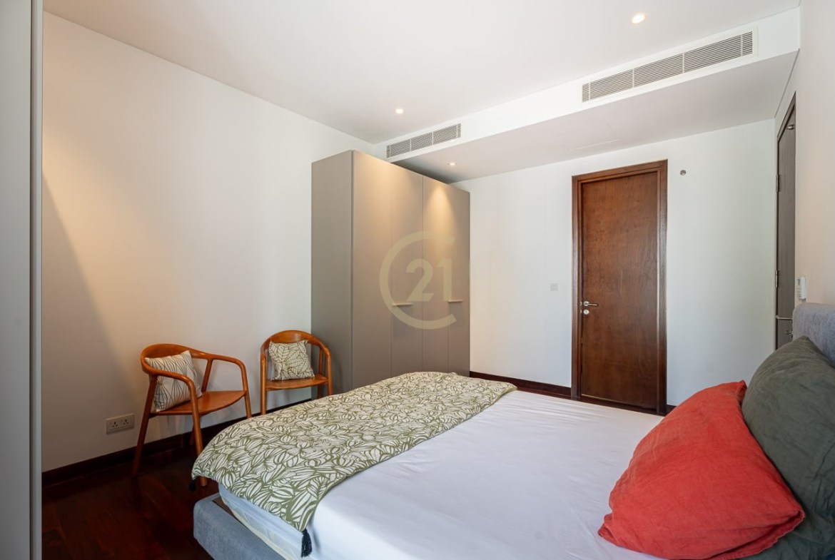 Stylish 2 Bedroom Condo For Rent in BKK1