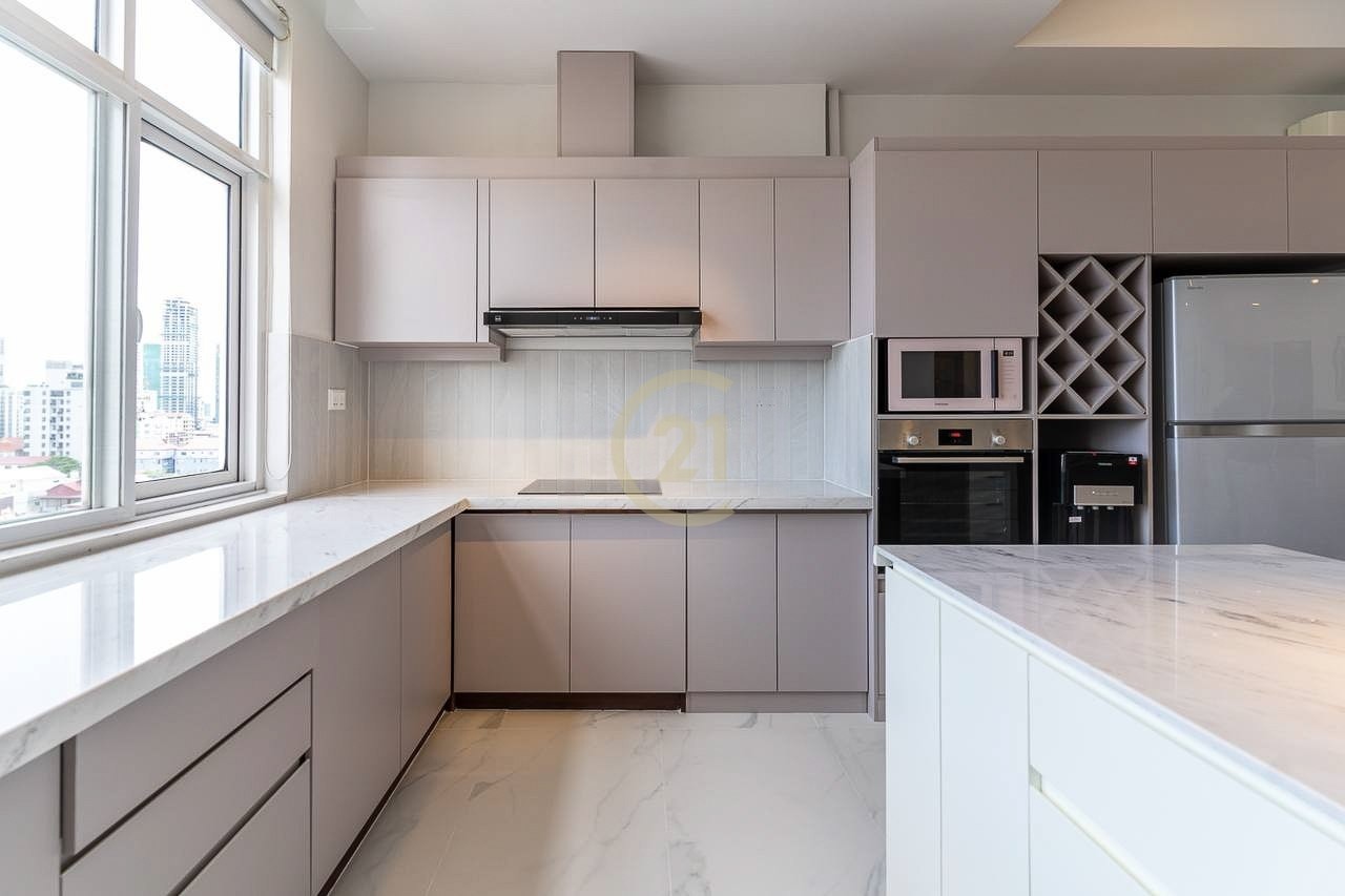 Luxury 3 Bedroom For Rent Located In Tonle Bassac