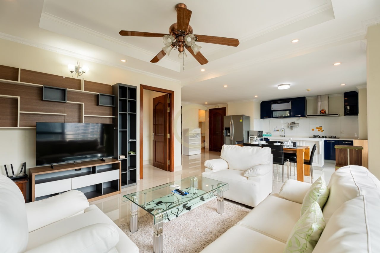 SPECIOUS 3 BEDROOM APARTMENT FOR RENT AT BKK1