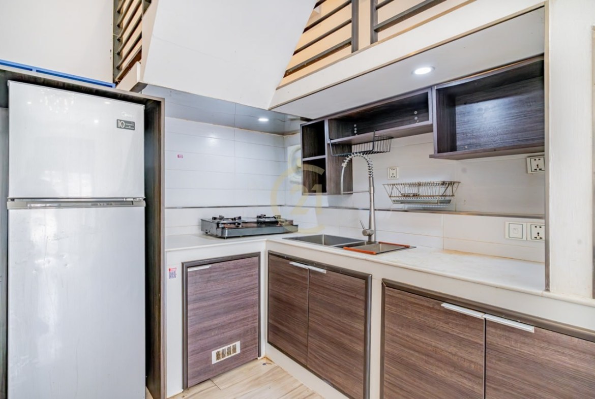 FOR RENT | Nice Renovated Duplex Flat – Wat Phnom
