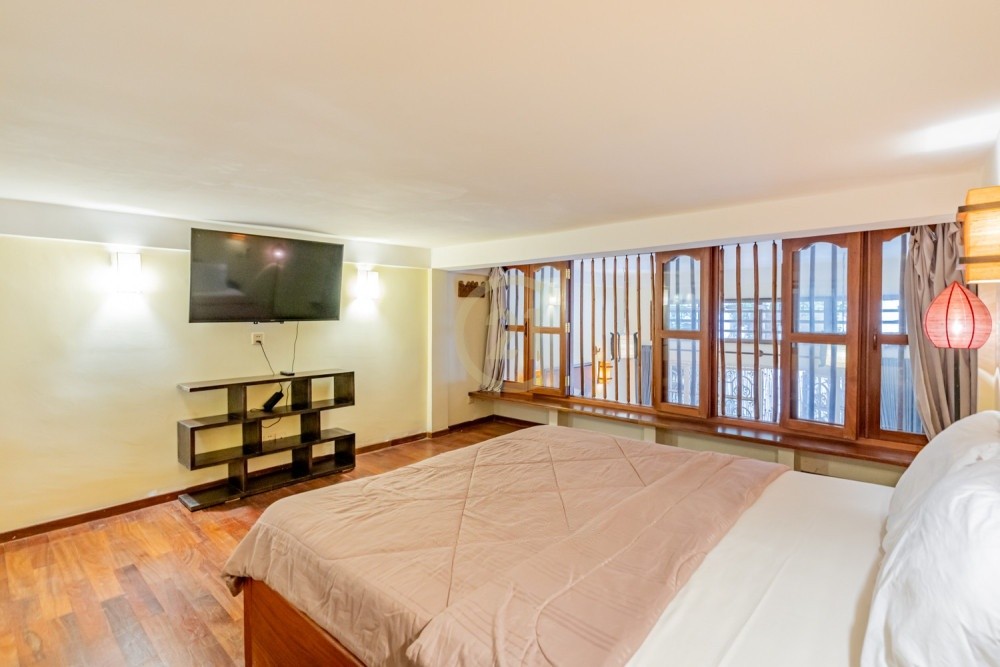 Cheaper 3 Bedroom Renovated For Rent At Doun Penh