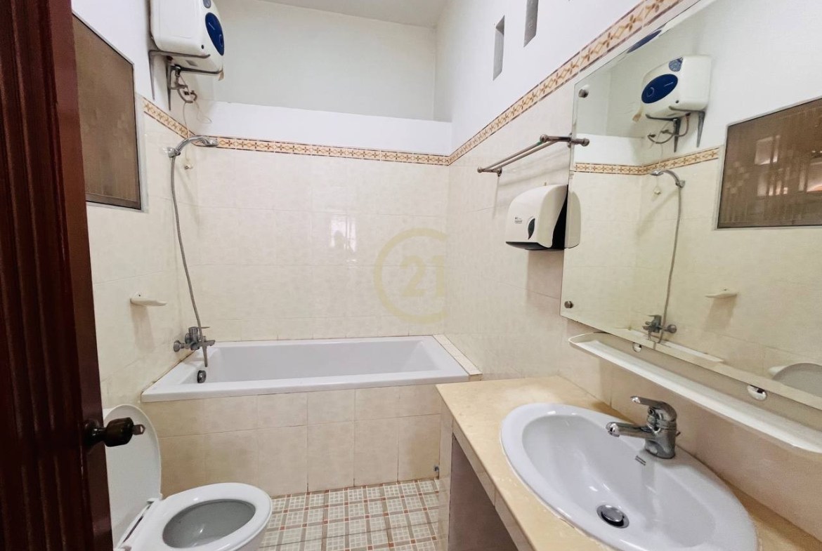 Luxury Villa For Rent At BKK1