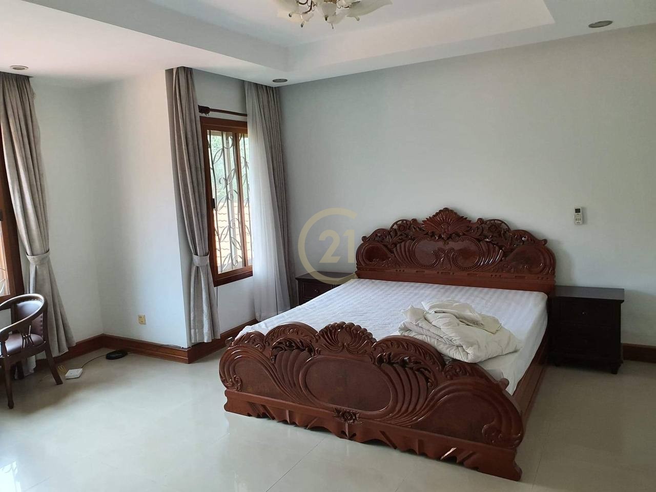 Specious Villa For Rent at Tonle Bassac