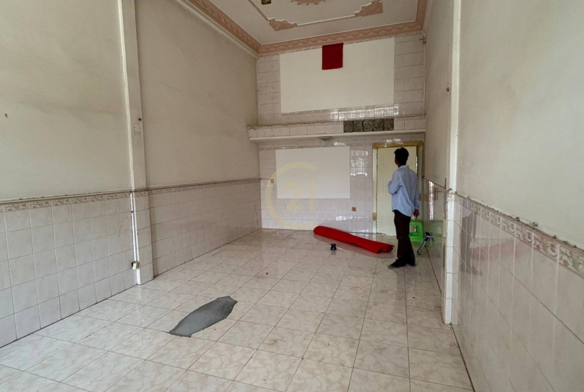 FOR RENT | Prime Location ShopHouse – BKK2