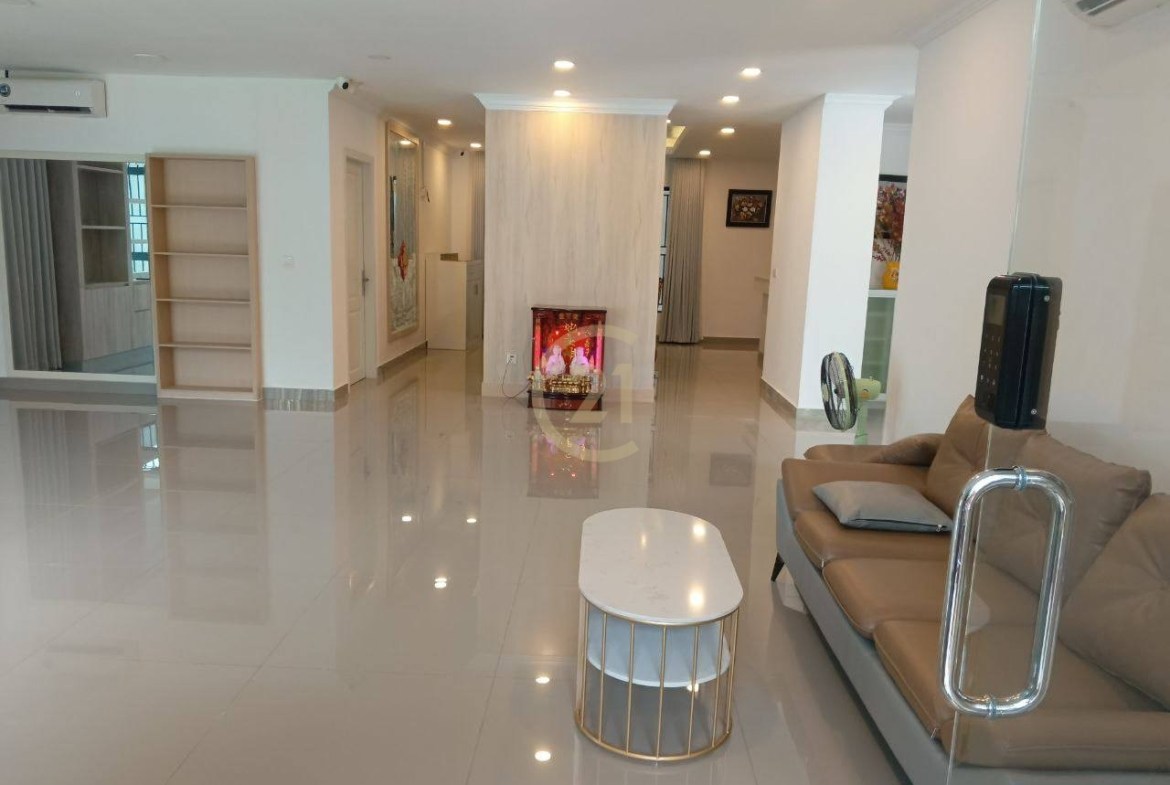 Villa Queen A For Rent In Chipmong Pakland 598