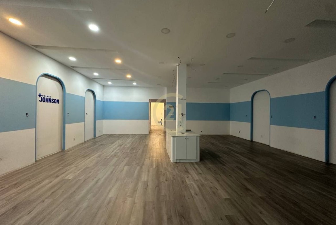 Best Location Shophouse For Rent at St. Mao Tse Toung