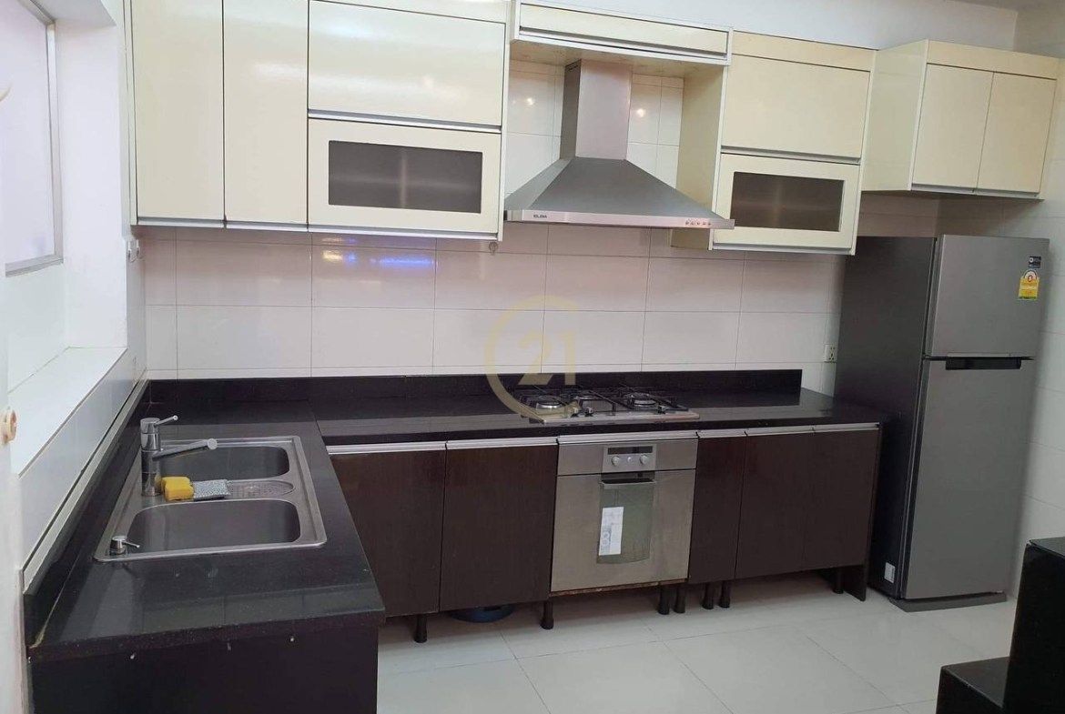 Specious Villa For Rent at Tonle Bassac