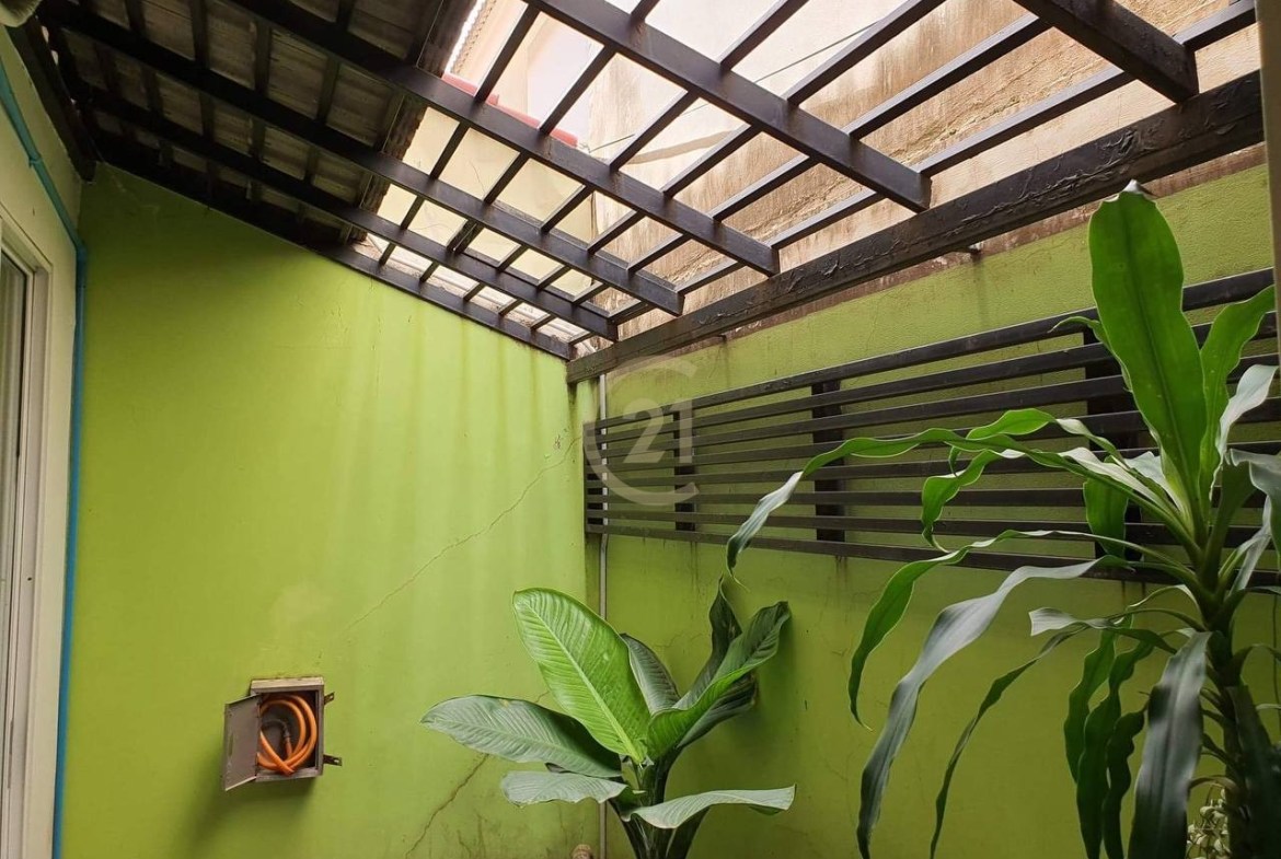 Specious Villa For Rent at Tonle Bassac