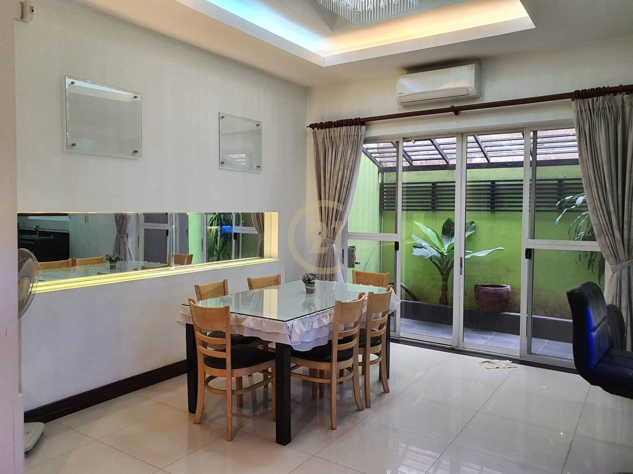 Specious Villa For Rent at Tonle Bassac