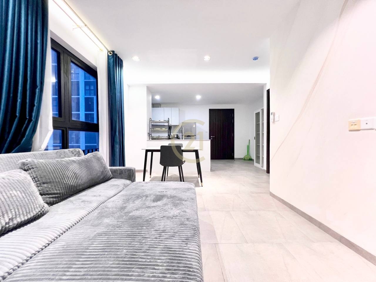 photo_1_2025-10-13_10-59-47