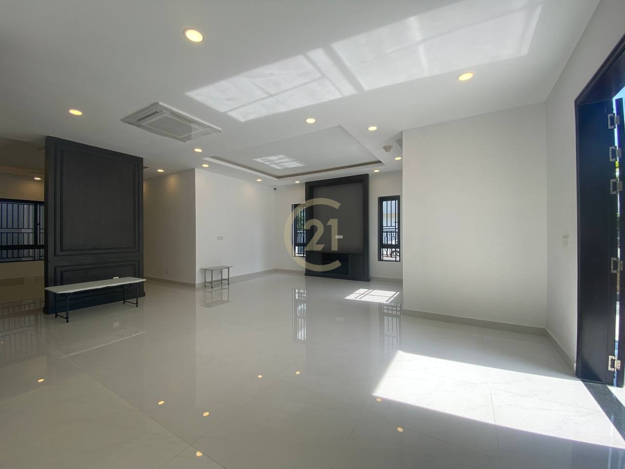 Villa For Sale At Chip Mong 60m