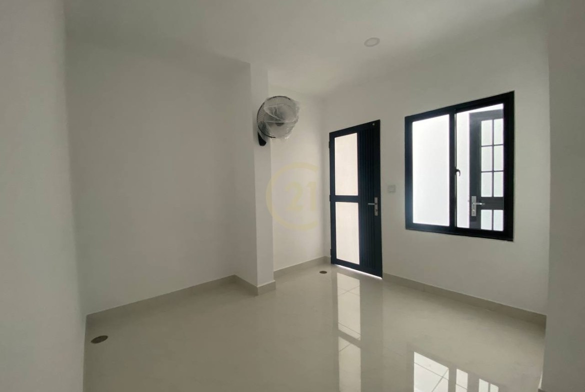 Villa For Sale At Chip Mong 60m